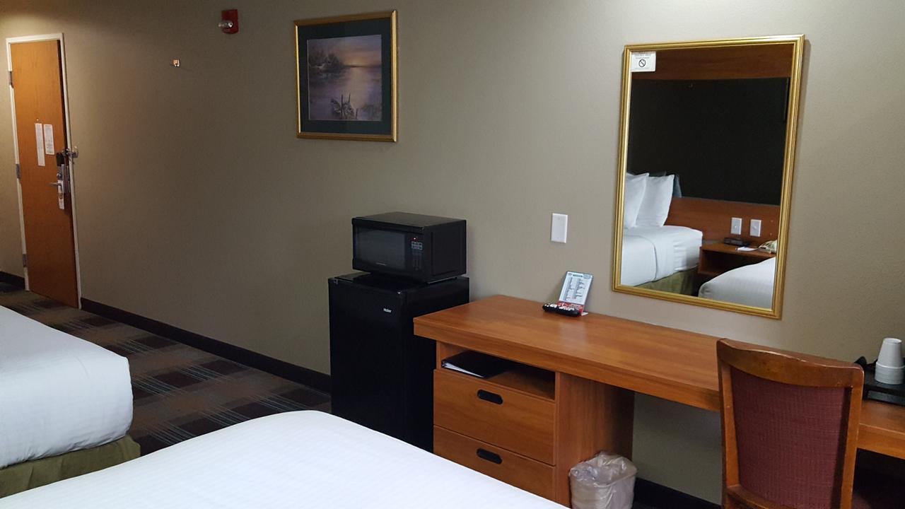 Microtel & By Wyndham Hotel 2*