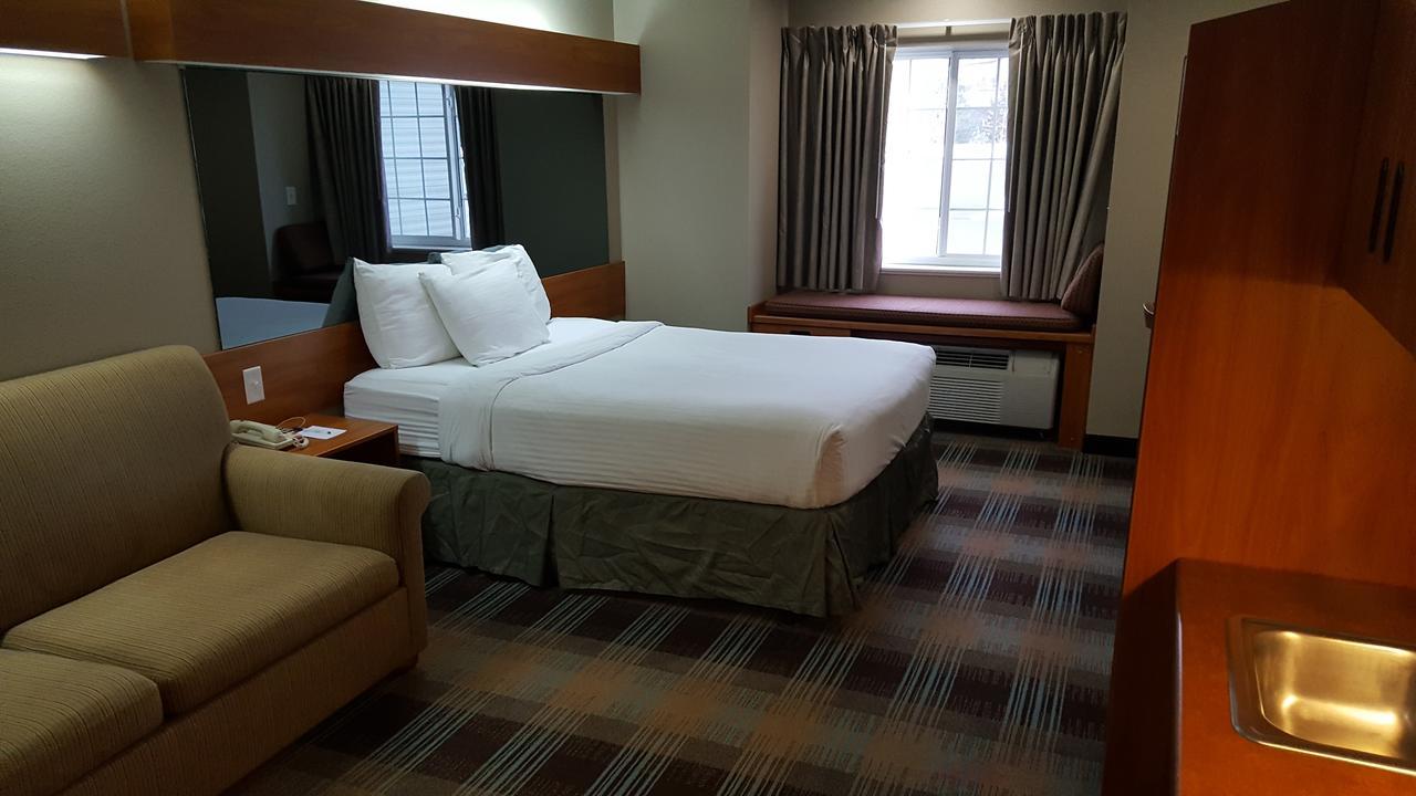 Hotel Microtel & By Wyndham